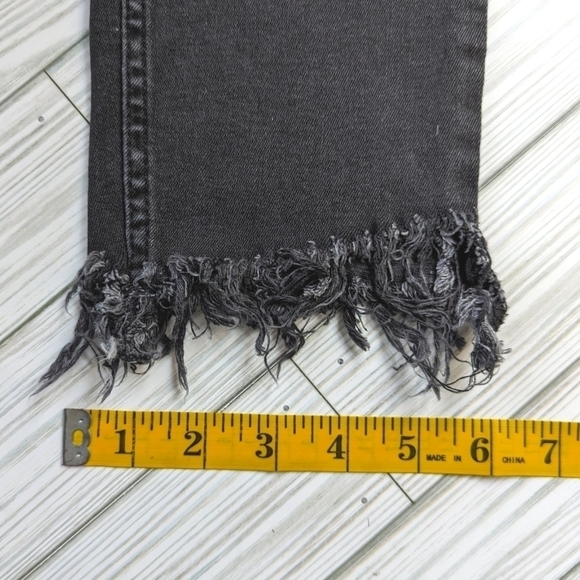 Free People Great Heights Fringe Cropped Skinny Jeans in Washed Black Size 26 - Picture 12 of 12